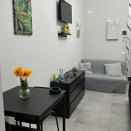 Casa Vacanze I 4 Diamanti Room 1 Catânia Exterior foto
